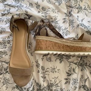 Platform suede and “snake” skin sandal